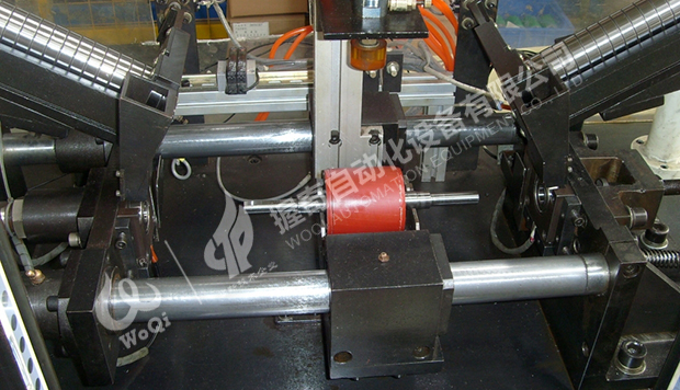 電機轉子自動壓軸承工位